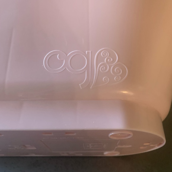 Our Generation, BATHTUB for 18 inch doll. Push button for REAL water sounds. - Picture 5 of 5